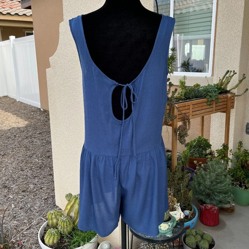Xhilaration Blue Embroidered Romper Women Size Medium - Picture 8 of 13